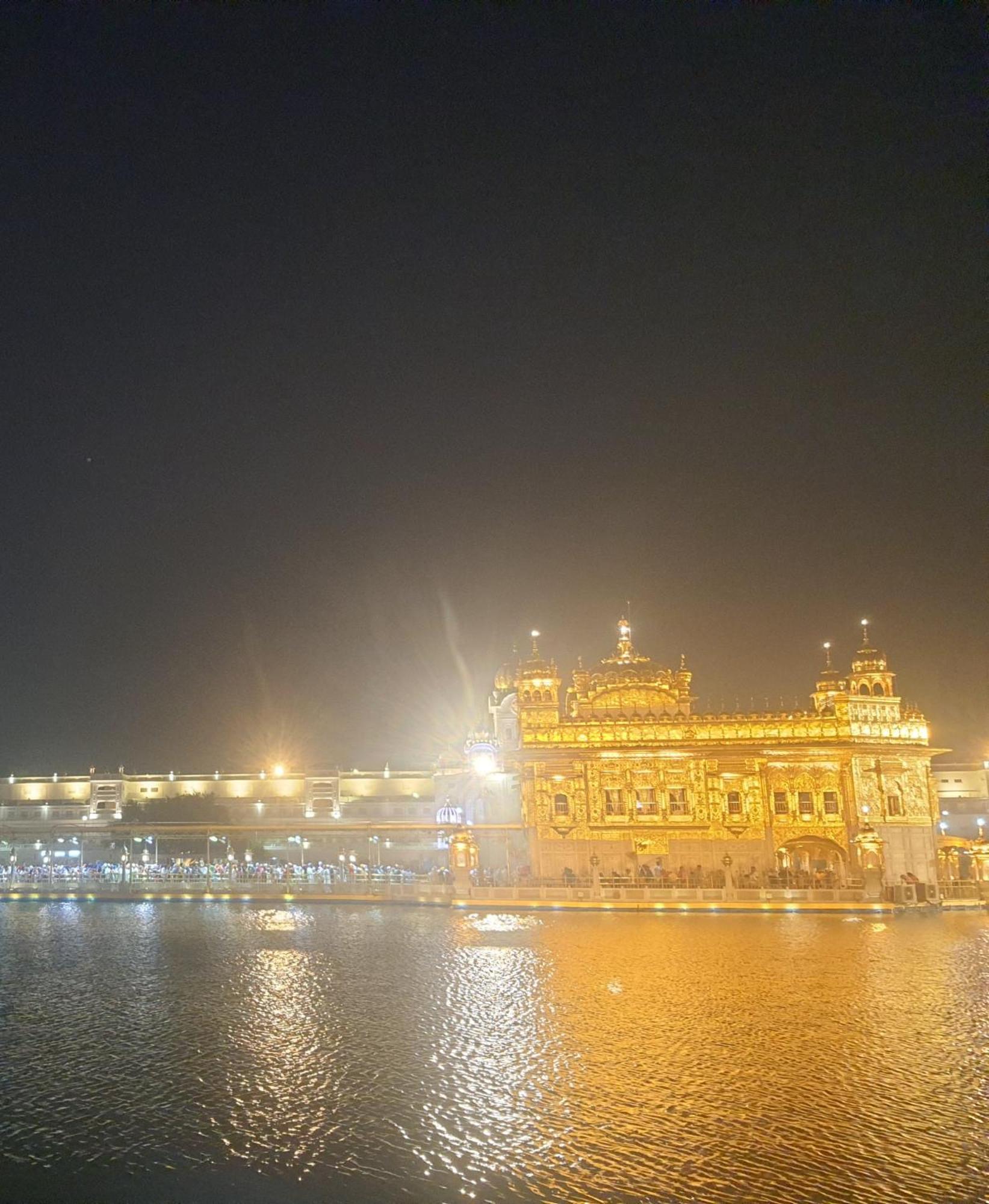 Hotel Jogi Guest House Welcome All Families, Friends, Groups, Couples, Singles Fully Airconditioner, Attach Washrooms, Lift, Wifi, 24 Hours Room Service, Power Backup Amritsar Esterno foto